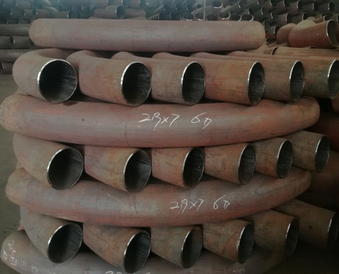 90Deg Astm A234 위피비 탄소강은 3D 5D에 적합하는 단련할 수 있는 파이프가 녹슬지 않게 구부립니다
